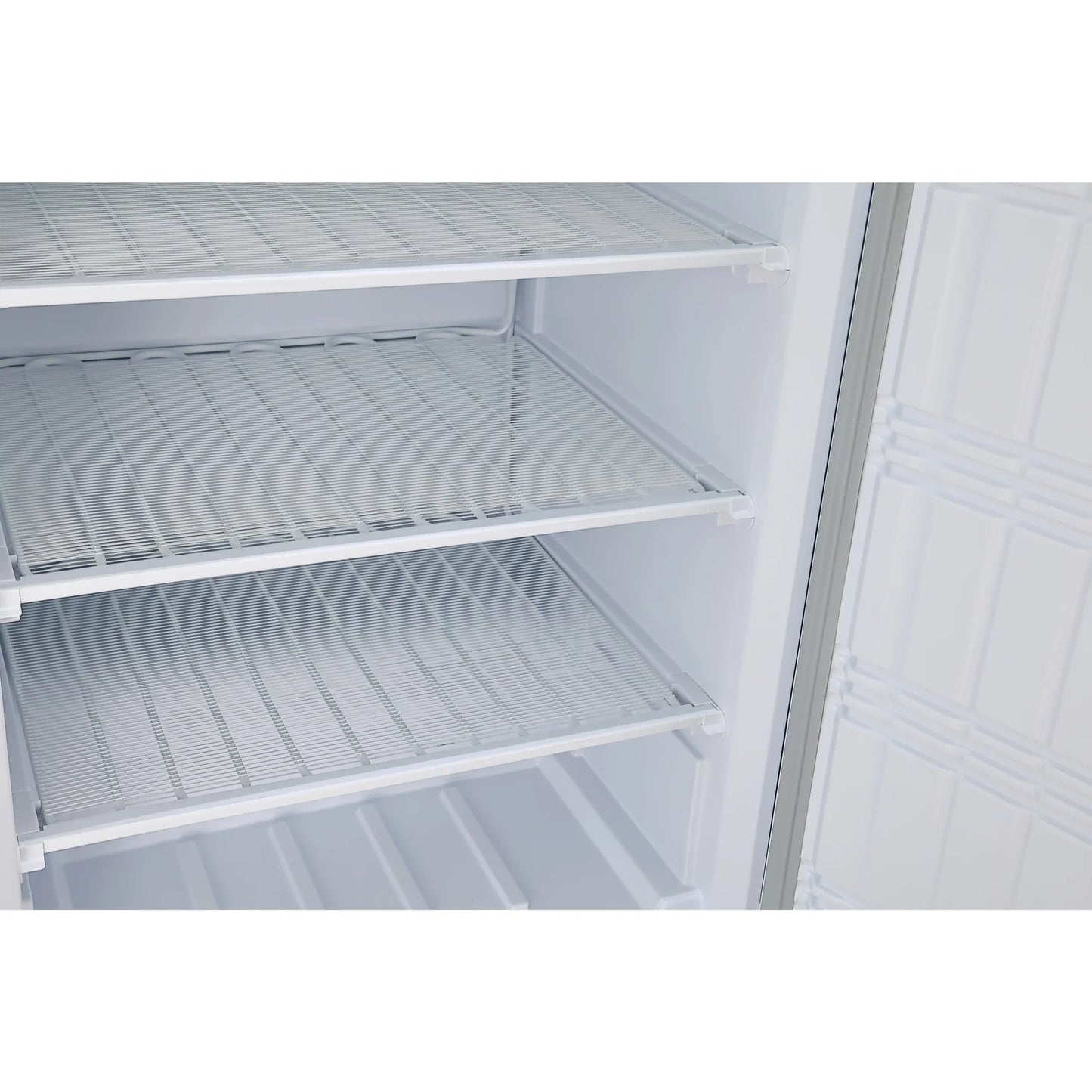 Koolmore KM-FMD20WH Commercial Upright Freezer 30.1"L 21 Cu. Ft. White Manual Defrost