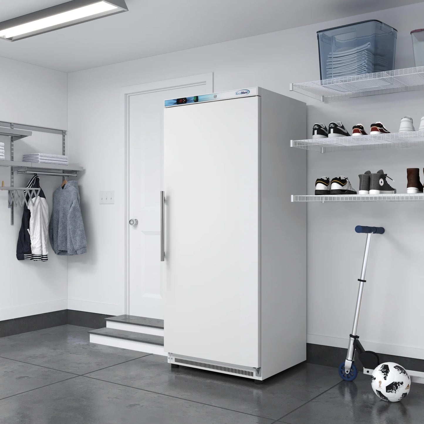 Koolmore KM-FMD20WH Commercial Upright Freezer 30.1"L 21 Cu. Ft. White Manual Defrost